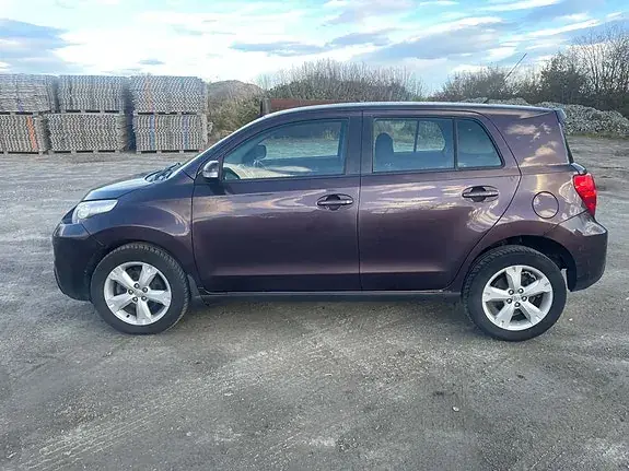 Toyota Urban Cruiser 2009 photo 2