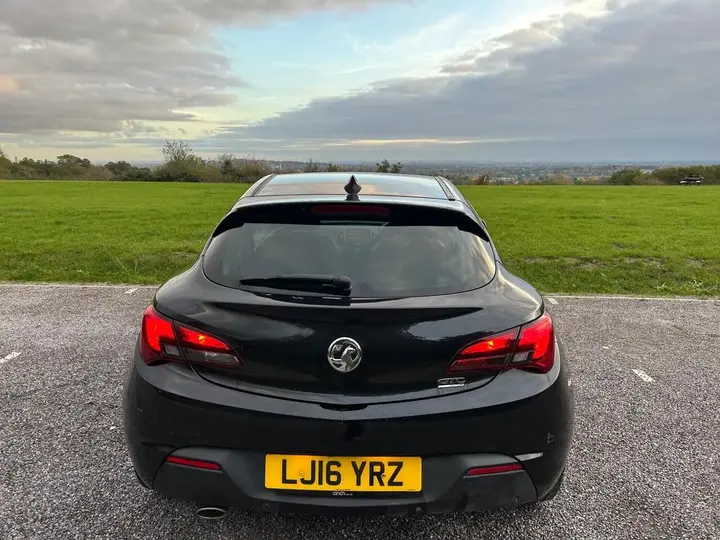 Vauxhall Astra 2016 photo 3