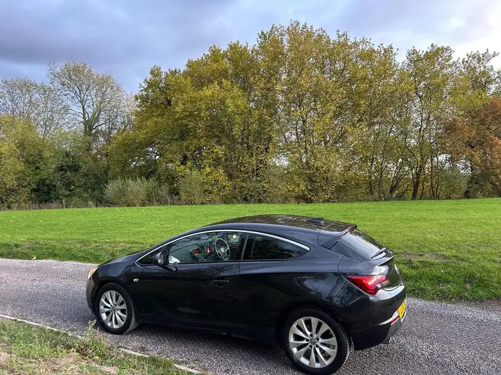 Vauxhall Astra 2016 photo 5