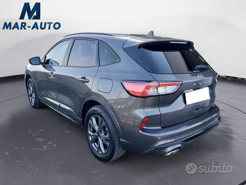 Ford Kuga 2023 photo 2