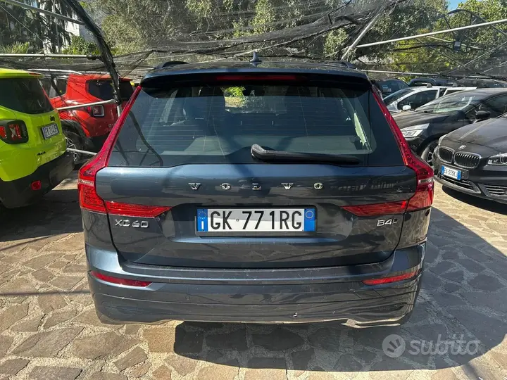 Volvo Xc60 2022 photo 3