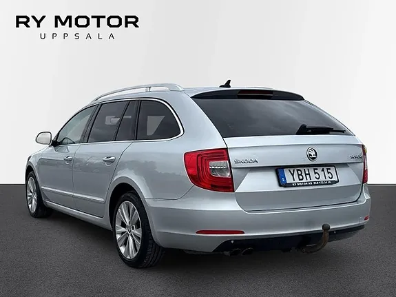Skoda Superb 2015 photo 3