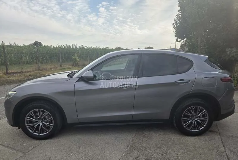 Alfa Romeo Stelvio 2018 photo 4