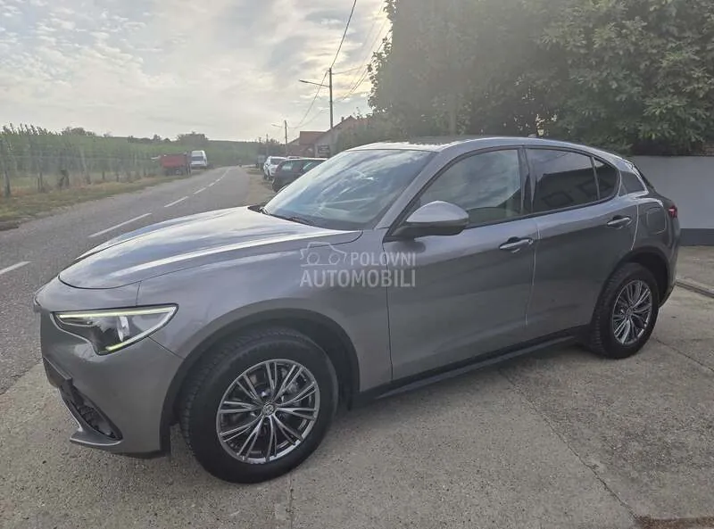 Alfa Romeo Stelvio 2018 photo 3