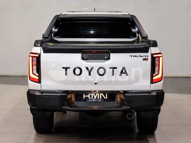 Toyota Hilux 2026 photo 4