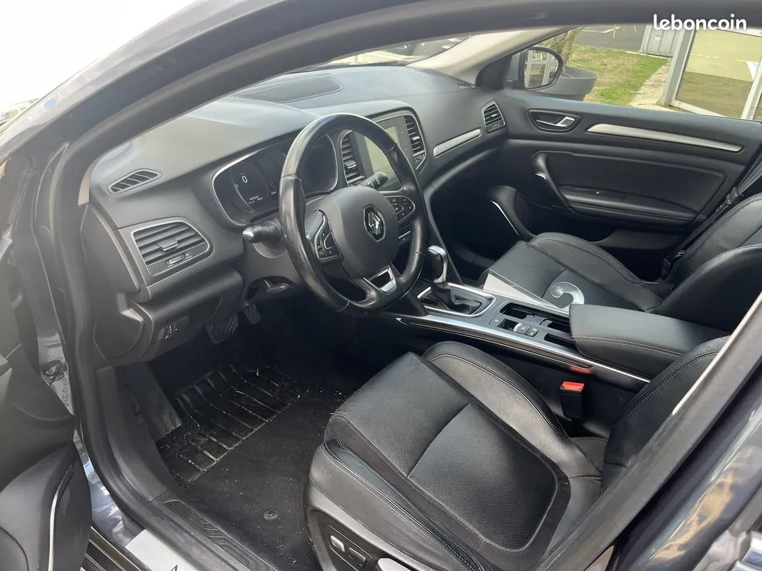 Renault Megane 2019 photo 5