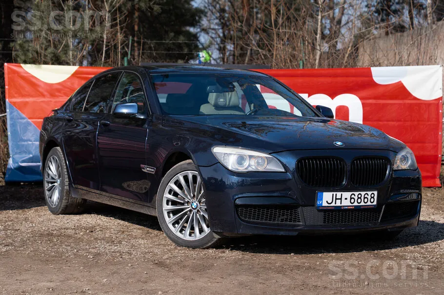 BMW 730D 2011 photo 2