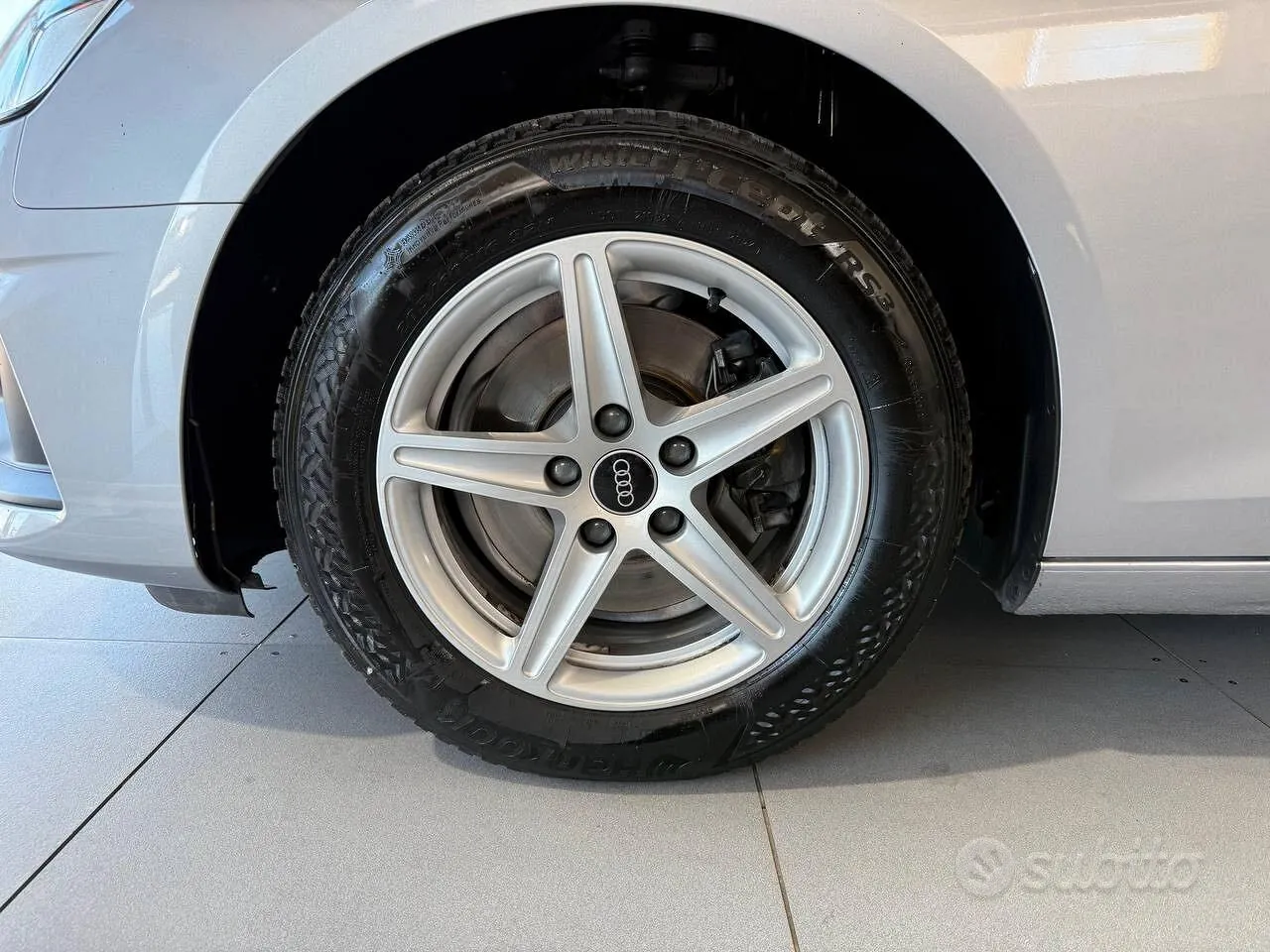 Audi A4 Avant 2022 photo 4