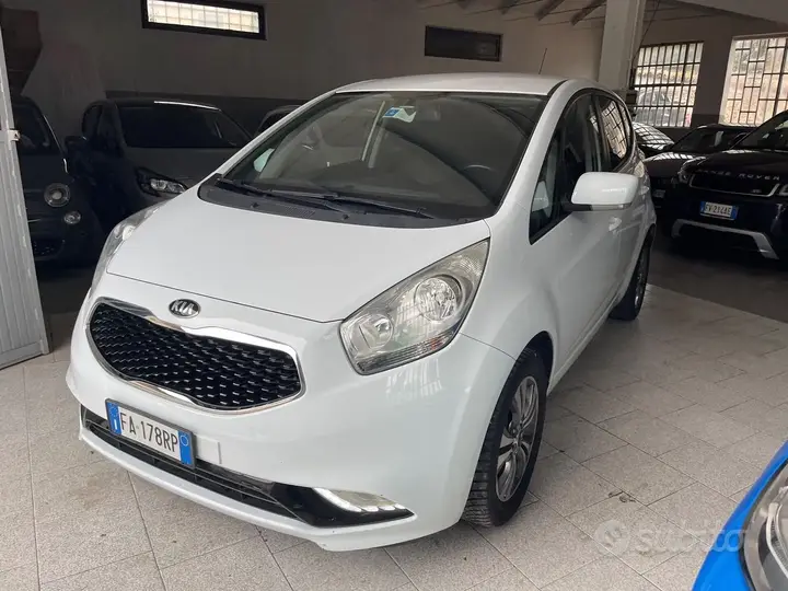 Kia Venga 2015 photo 2