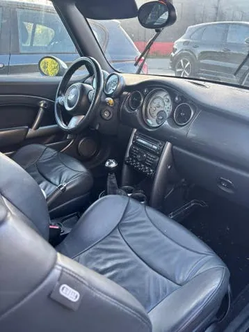 Mini Cabrio 2007 photo 2