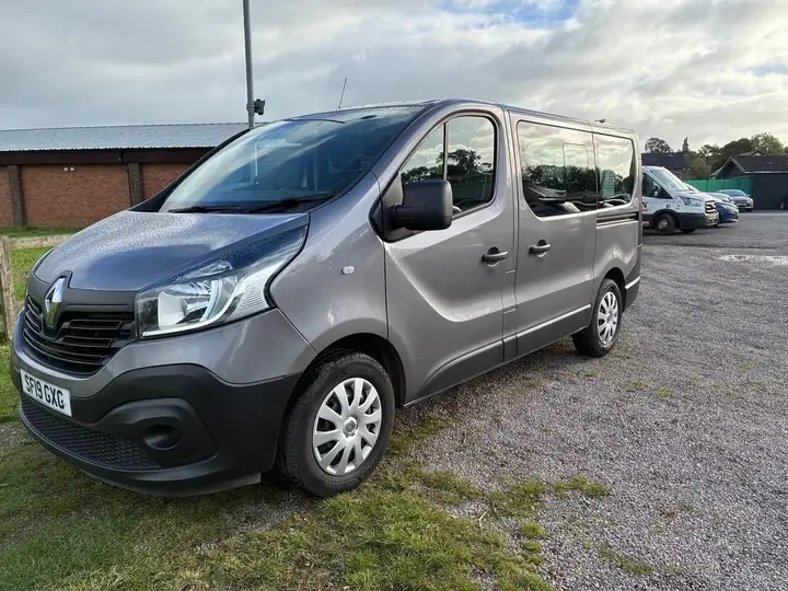 Renault Trafic 2019 photo 4