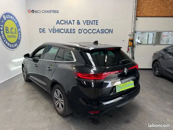 Renault Megane 2022 photo 4