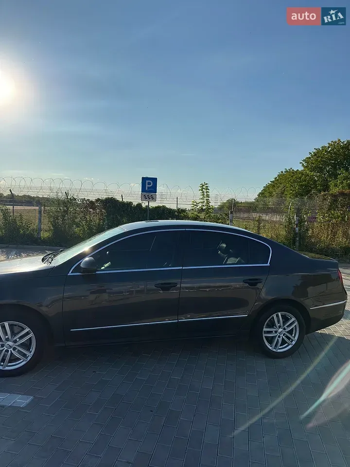 Volkswagen Passat 2008 photo 4