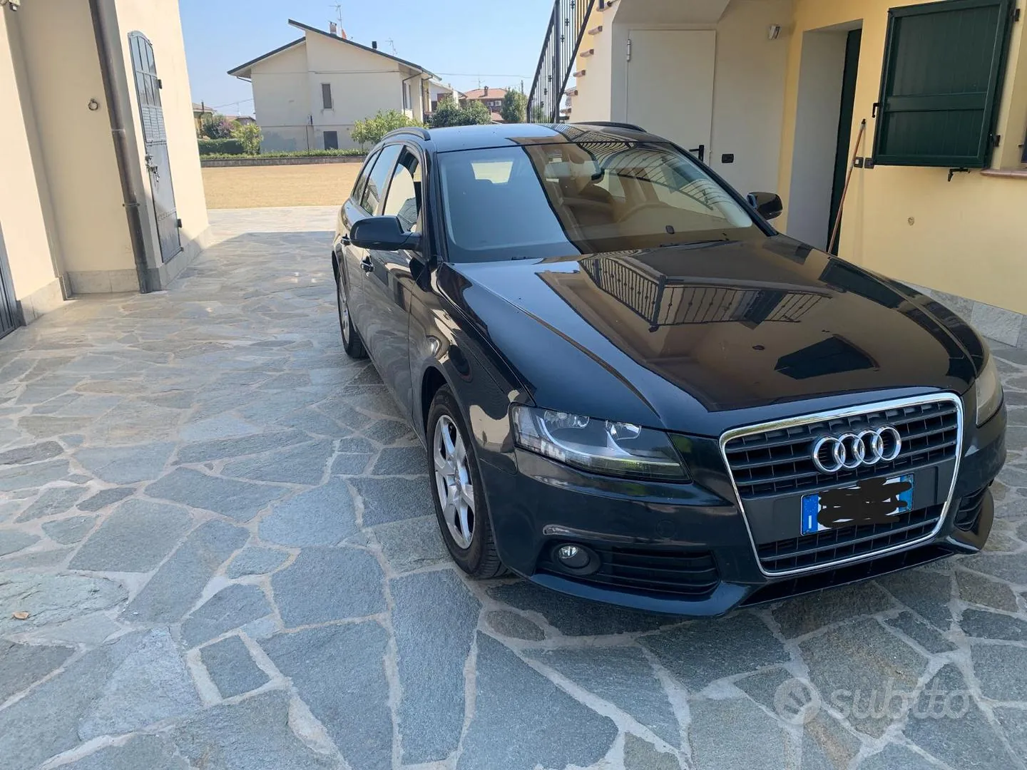 Audi A4 Avant 2011 photo 4