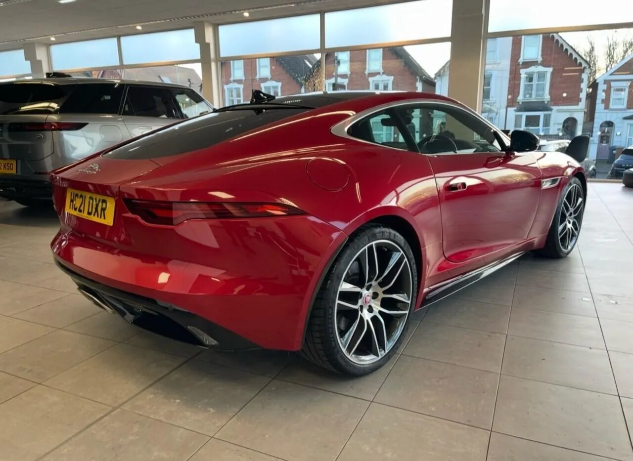 Jaguar F-Type 2021 photo 5