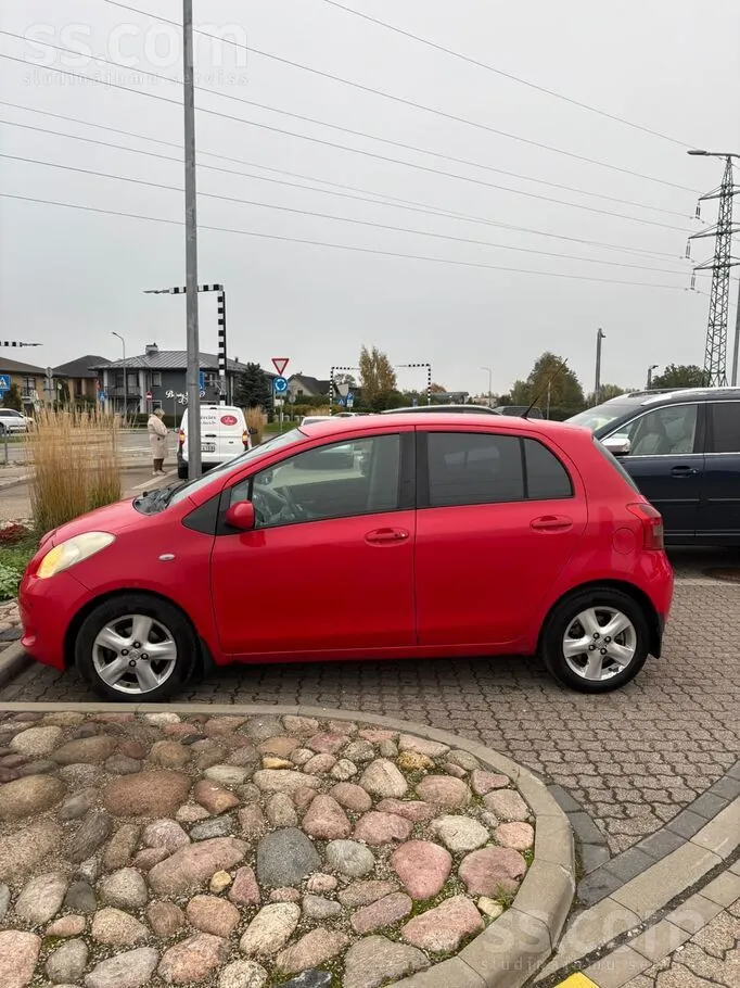 Toyota Yaris 2006 photo 3
