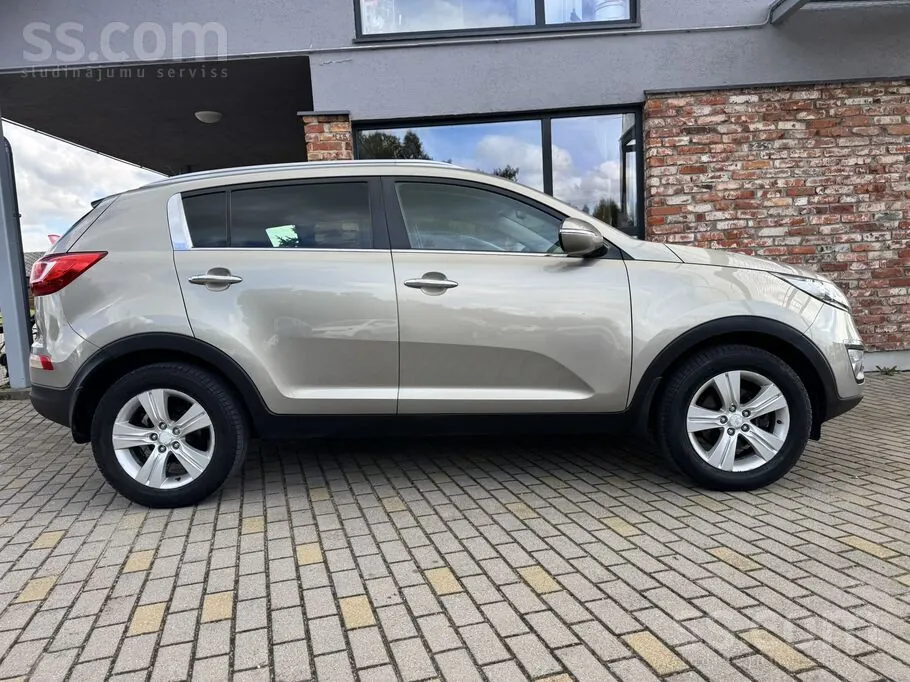 Kia Sportage 2013 photo 2