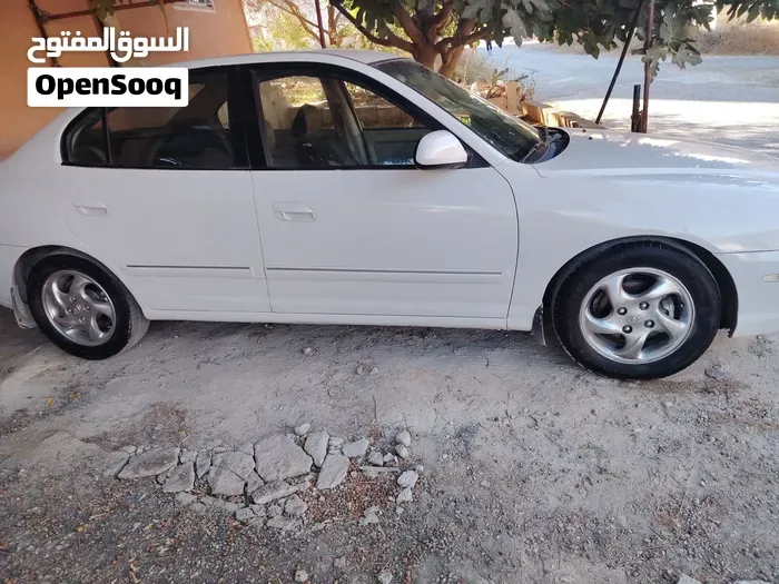 Hyundai Avante 2005 photo 4