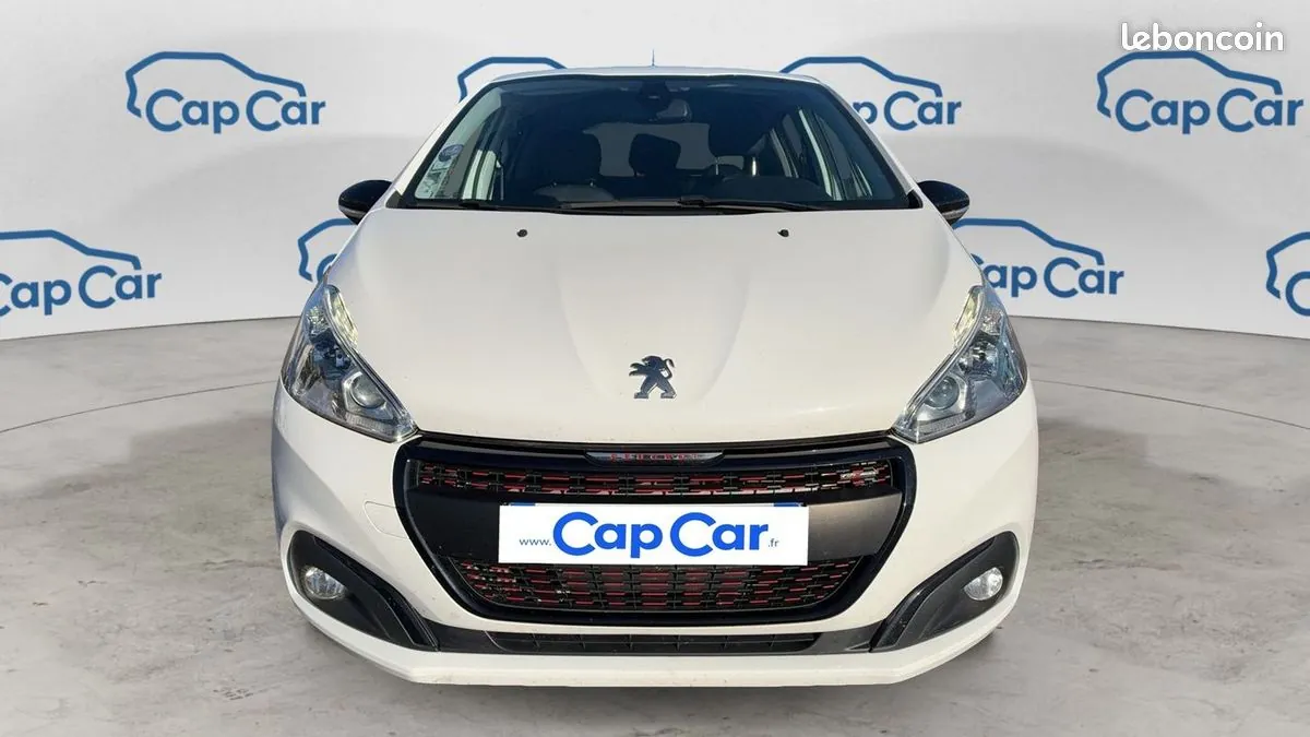Peugeot 208 2017 photo 5