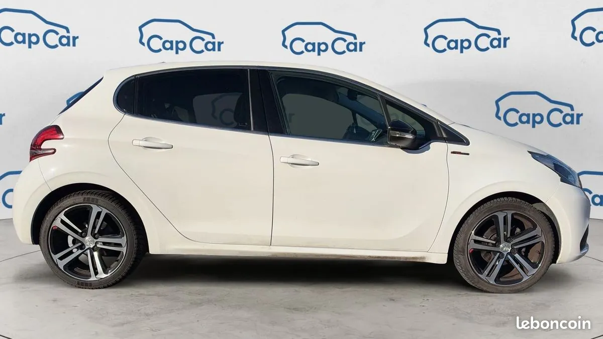 Peugeot 208 2017 photo 4