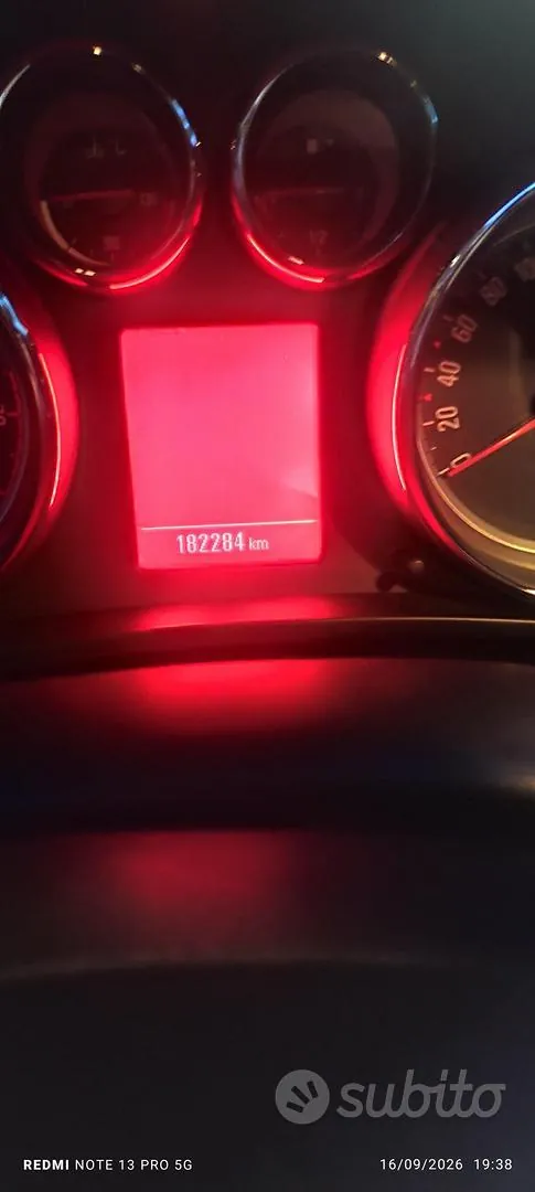 Opel Zafira 2016 photo 3