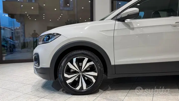 Volkswagen T-Cross 2022 photo 2