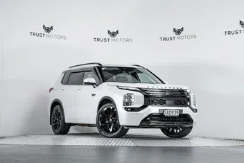 Mitsubishi Outlander 2022 photo 2