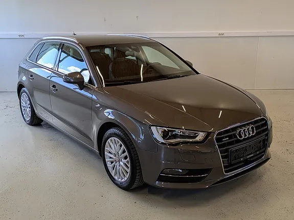 Audi A3 2014 photo 4