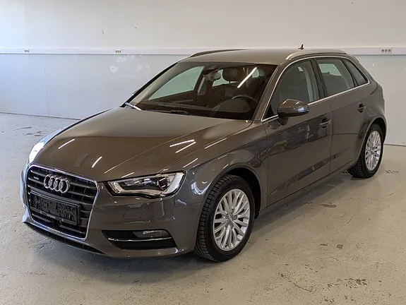 Audi A3 2014 photo 2