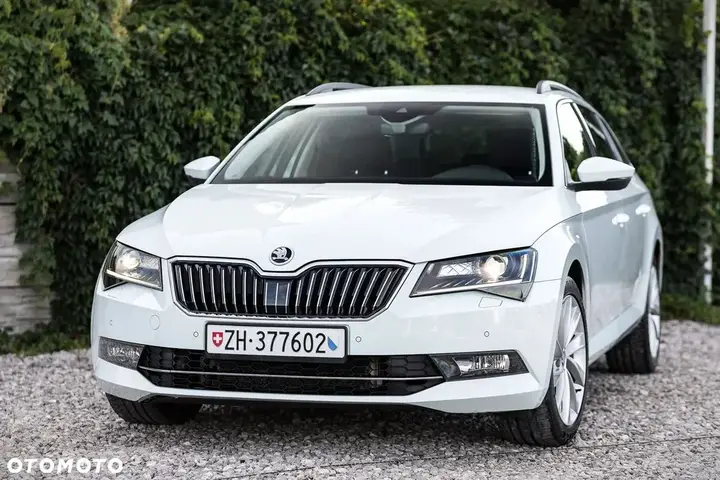 Skoda Superb 2016 photo 4