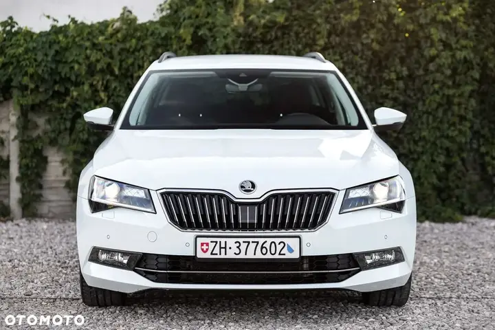 Skoda Superb 2016 photo 3