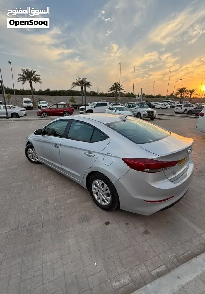 Hyundai Elantra 2017 photo 3