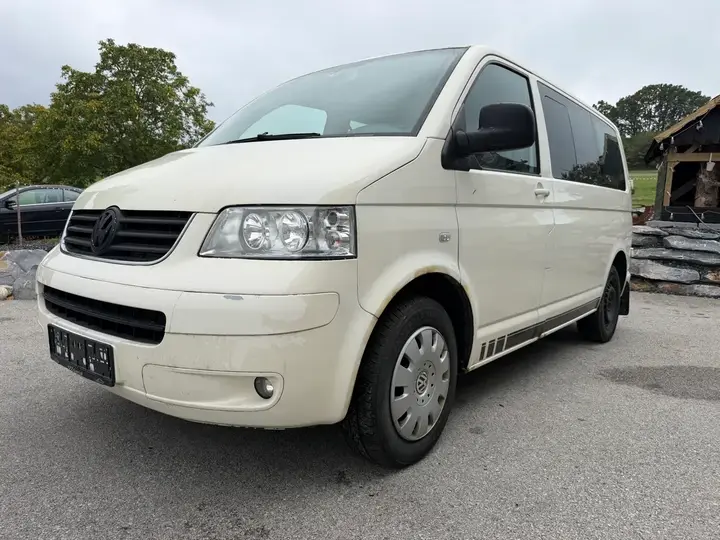 Volkswagen Caravelle