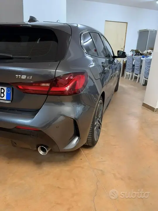 BMW 118D 2021 photo 2