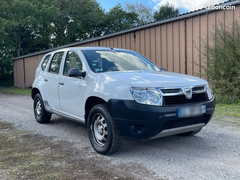 Dacia Duster 2012 photo 4