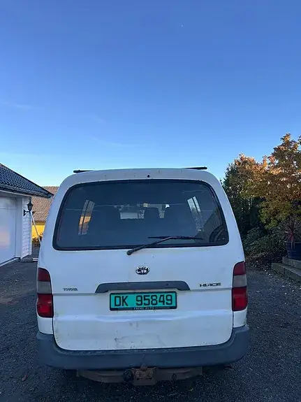 Toyota Hiace 2005 photo 5