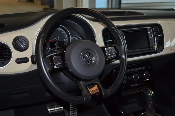 Volkswagen Beetle 2019 photo 4