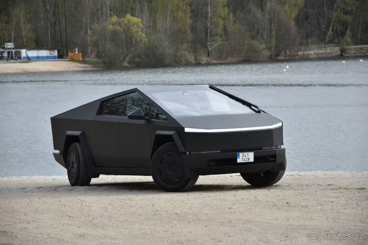 Tesla Cybertruck