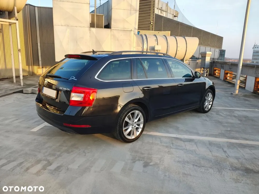 Skoda Octavia 2018 photo 2