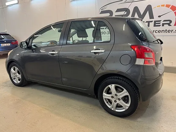 Toyota Yaris 2010 photo 5