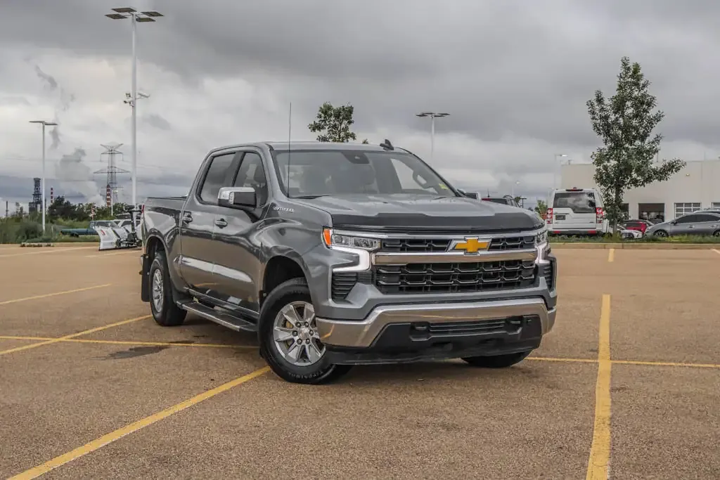 Chevrolet Silverado 1500 2023 photo 2