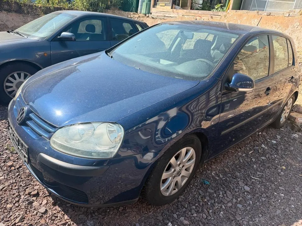 Volkswagen Golf V