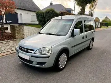 Opel Combo Tour