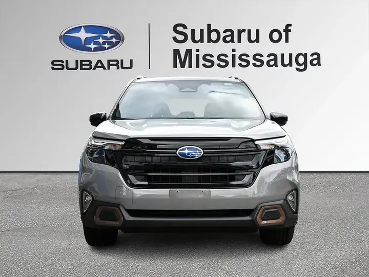 Subaru Forester 2025 photo 2