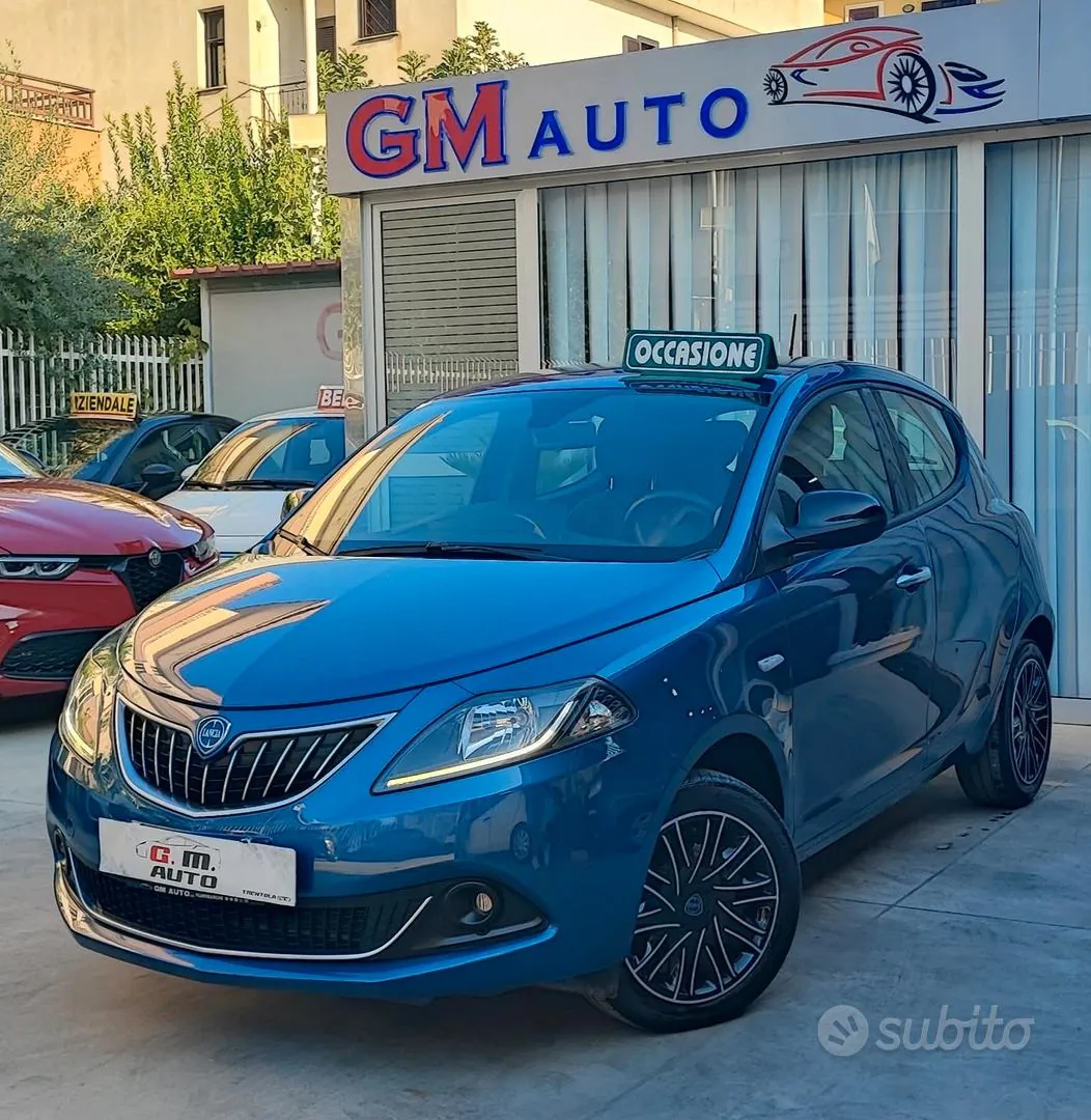 Lancia Ypsilon
