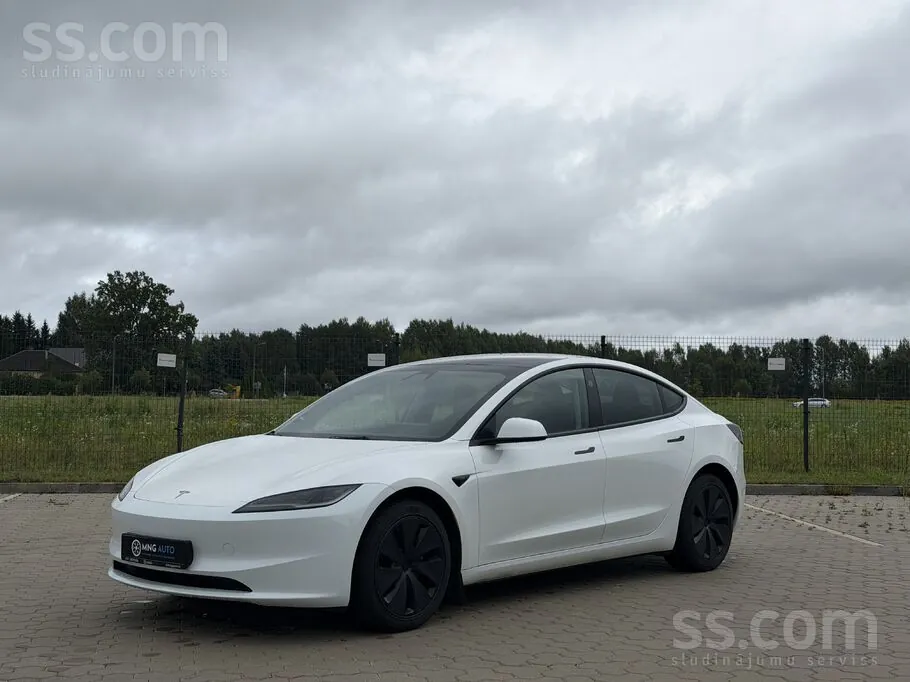 Tesla Model 3 2024 photo 3