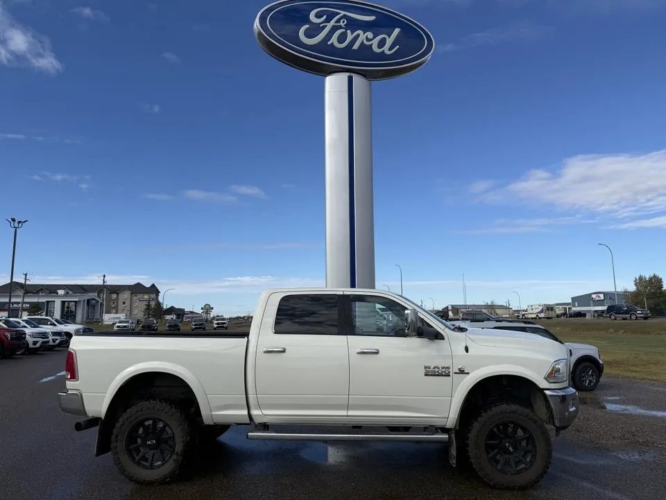 Ram 3500 Laramie 2016 photo 2