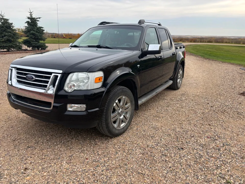 Ford Explorer Sport Trac 2008 photo 2