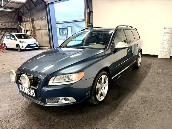 Volvo V70 2009 photo 2
