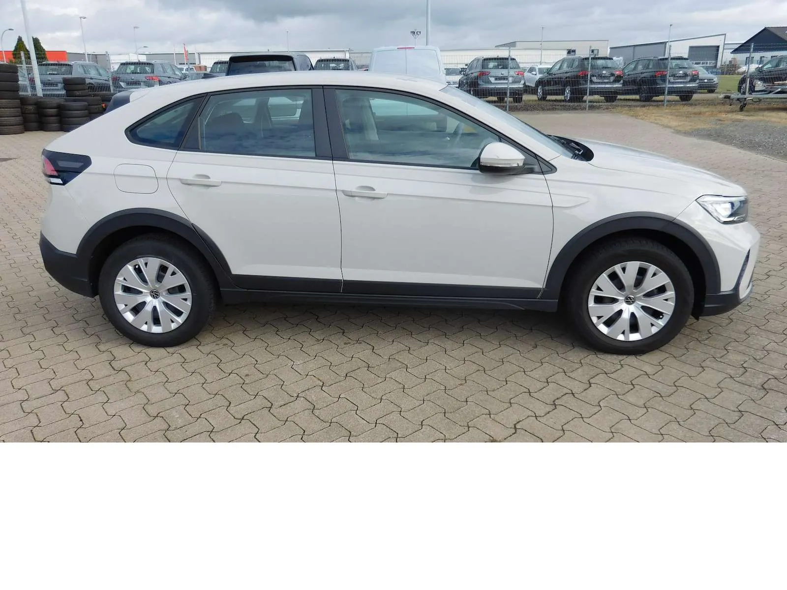 Volkswagen Taigo 2023 photo 2